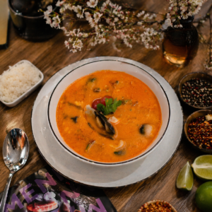 Tom Yam з Морепродуктами