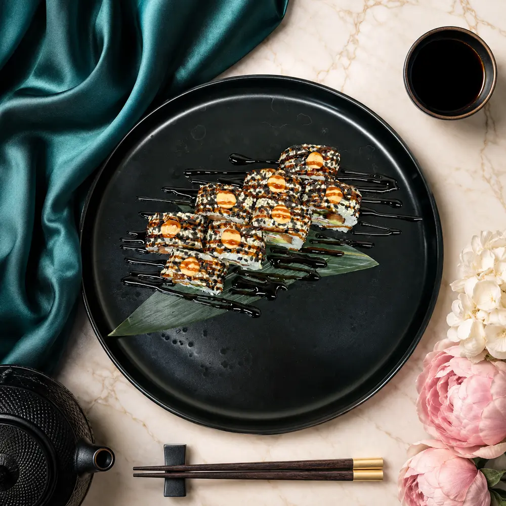 Каліфорнія з Тунцем в кунжуті від Sushi UA — доставка у Гостомель, Ірпінь, Бучу, Горенку та Ворзель